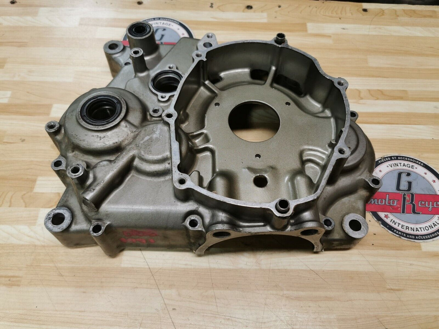 Suzuki DR350 1992 left crankcase crank case