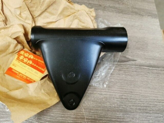 NOS SUZUKI GT550 1973 - 1977 BRACKET HEADLAMP LEFT 51540-31701-291 S55