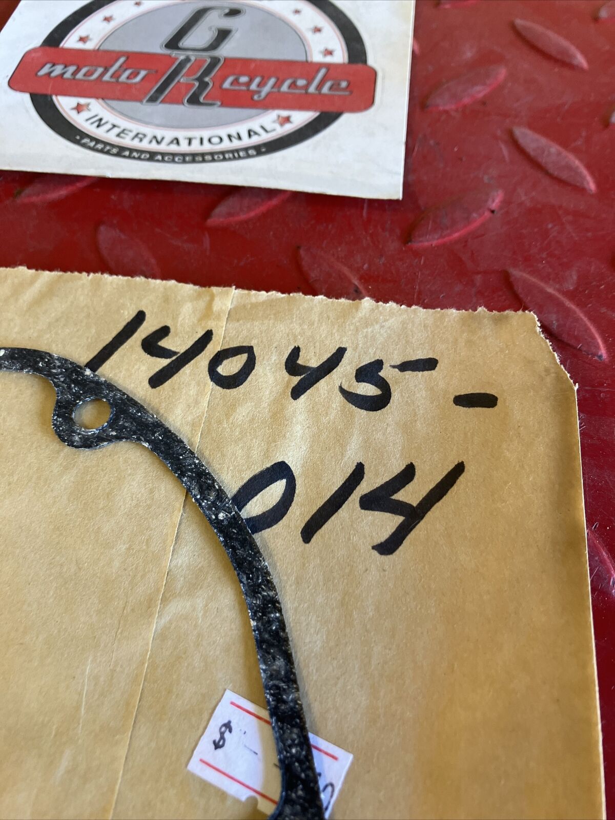 NOS Kawasaki KZ1000 POLICE GENERATOR STATOR COVER GASKET K10