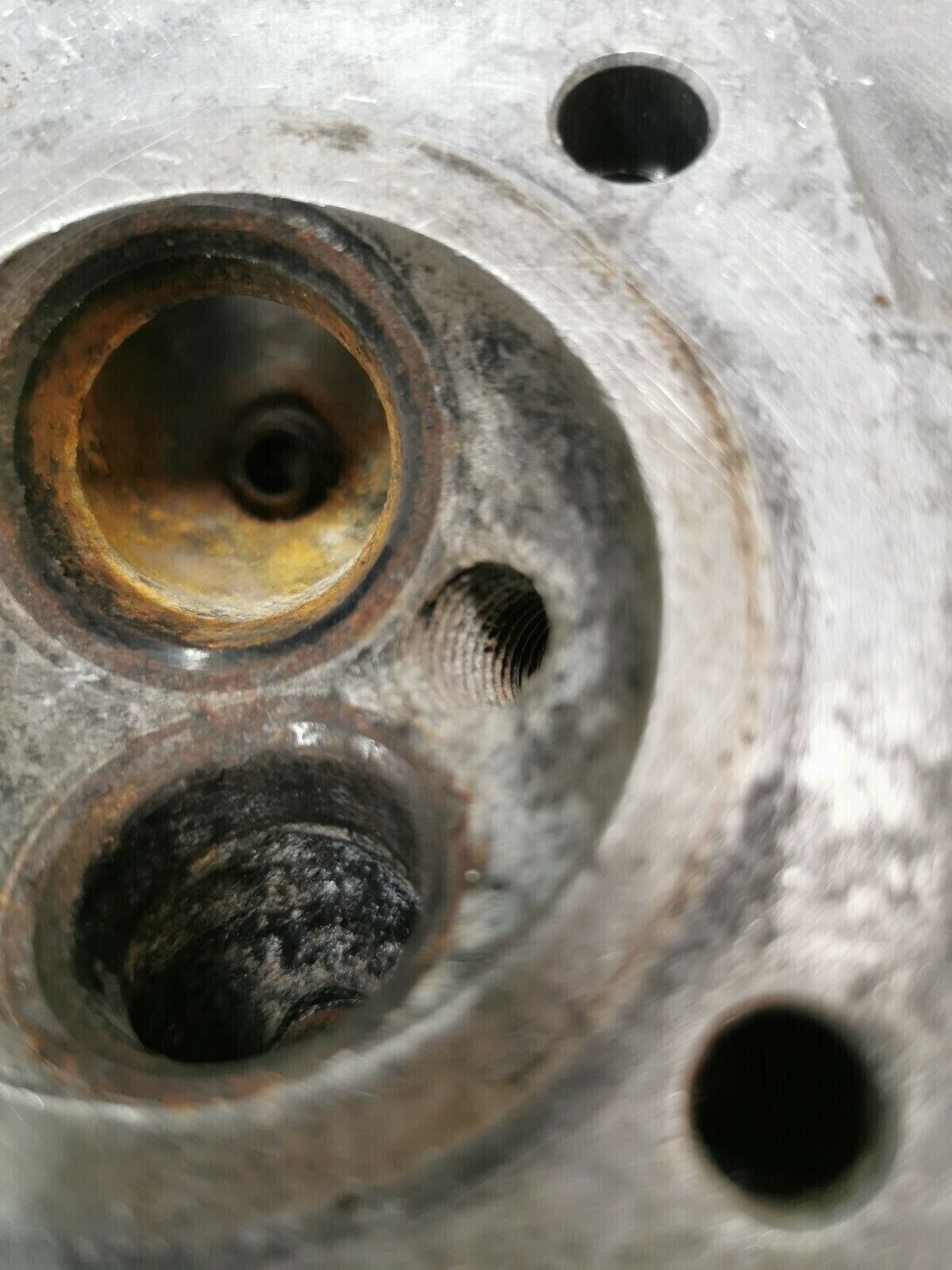 Honda XR200 1981 cylinder head jug barrel top