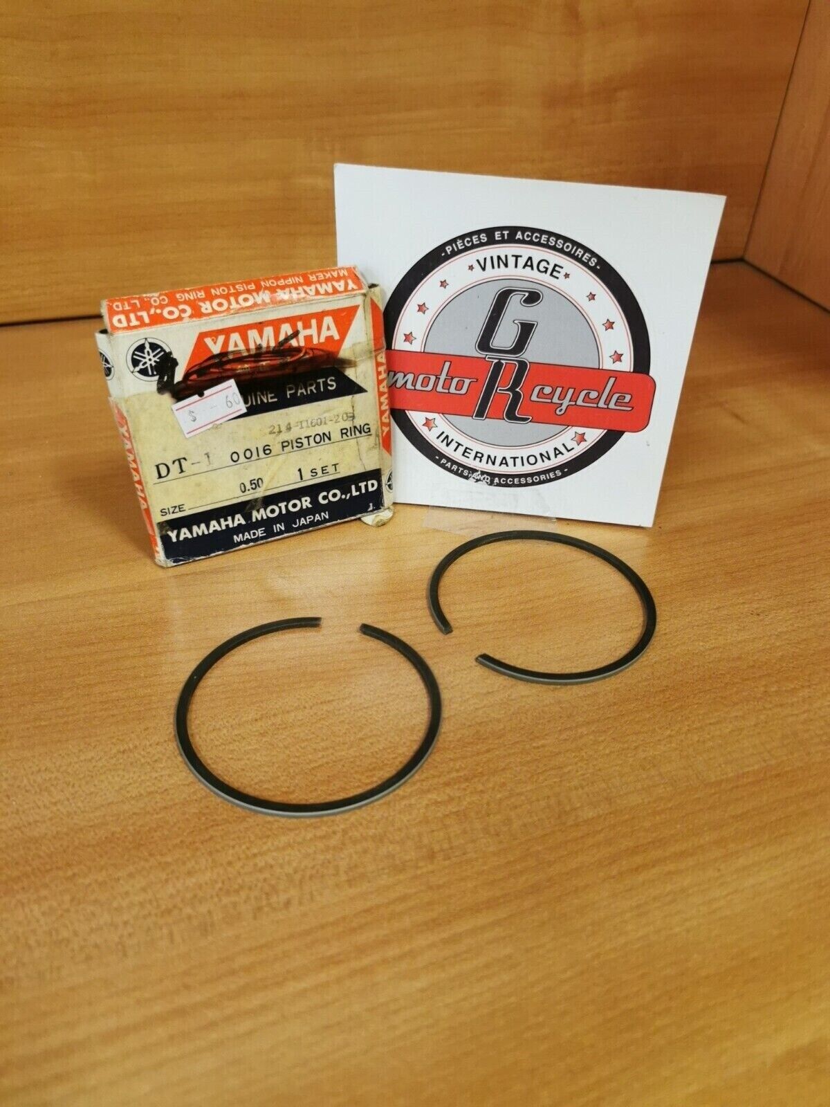 NOS YAMAHA DT1 1968 - 1970 PISTON RING SET 0.50 214-11601-20 Y48