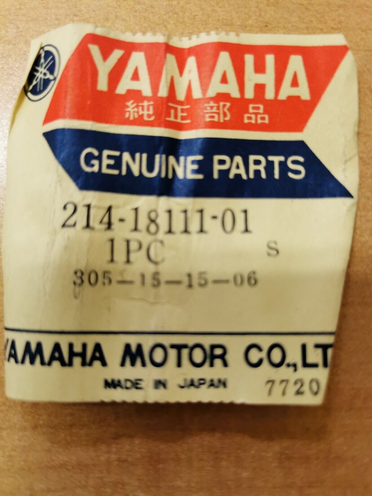 NOS YAMAHA DT1  DT2  RT2  RT3  1968 - 1972  214-18111-01-00   Y37