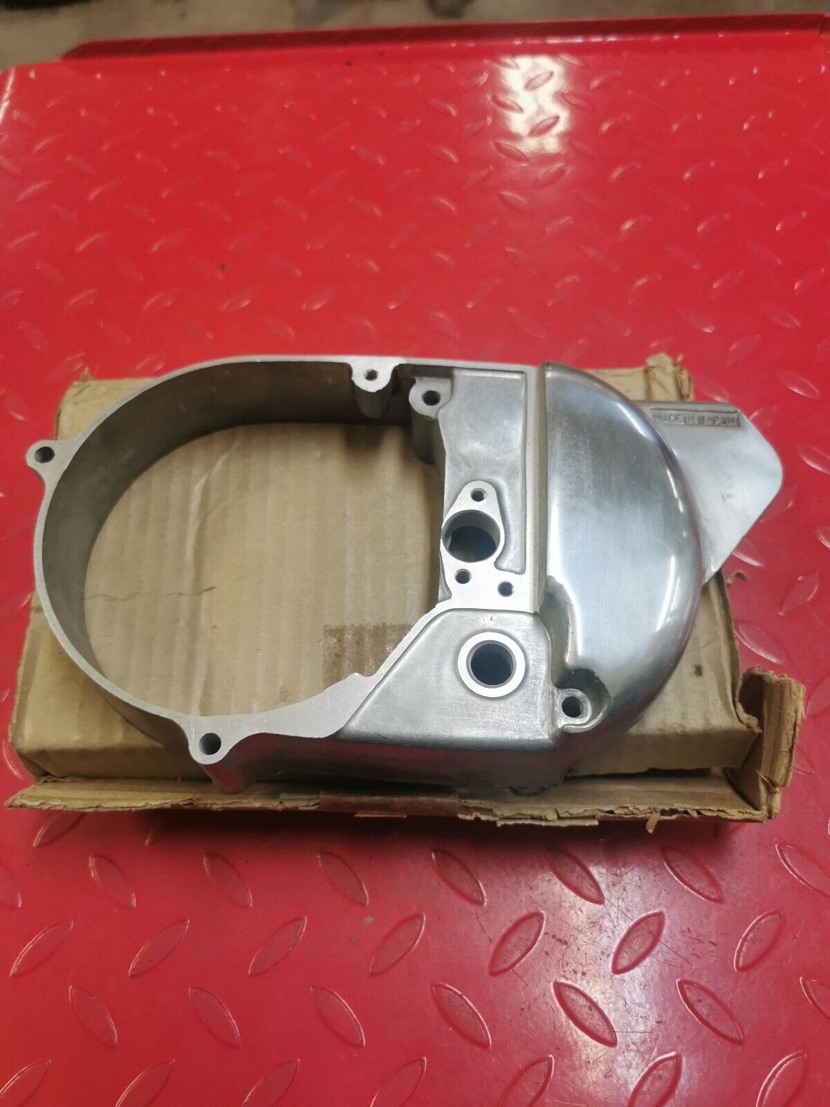 NOS YAMAHA DT125 1972 - 1975 OEM LEFT LH CRANKCASE COVER 314-15411-01-00 Y35