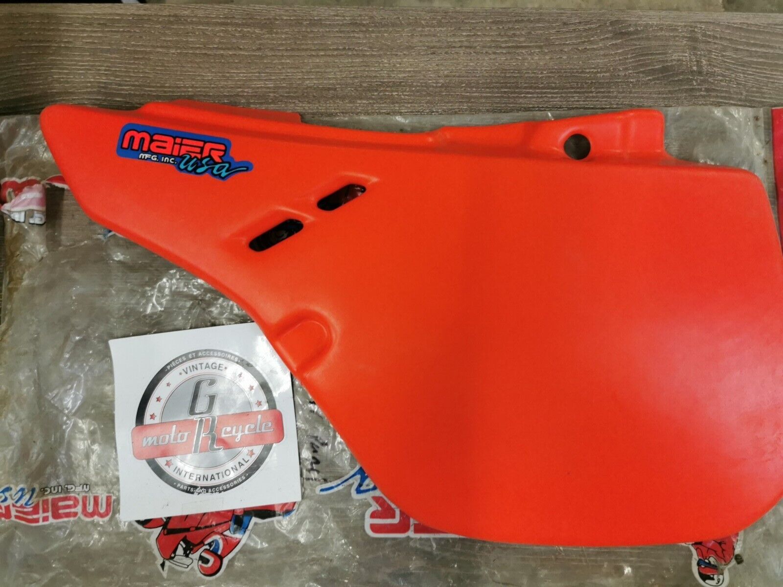 NOS Maier CR125R CR250R CR500R 1987 LEFT SIDE COVER PANEL  20603 J44