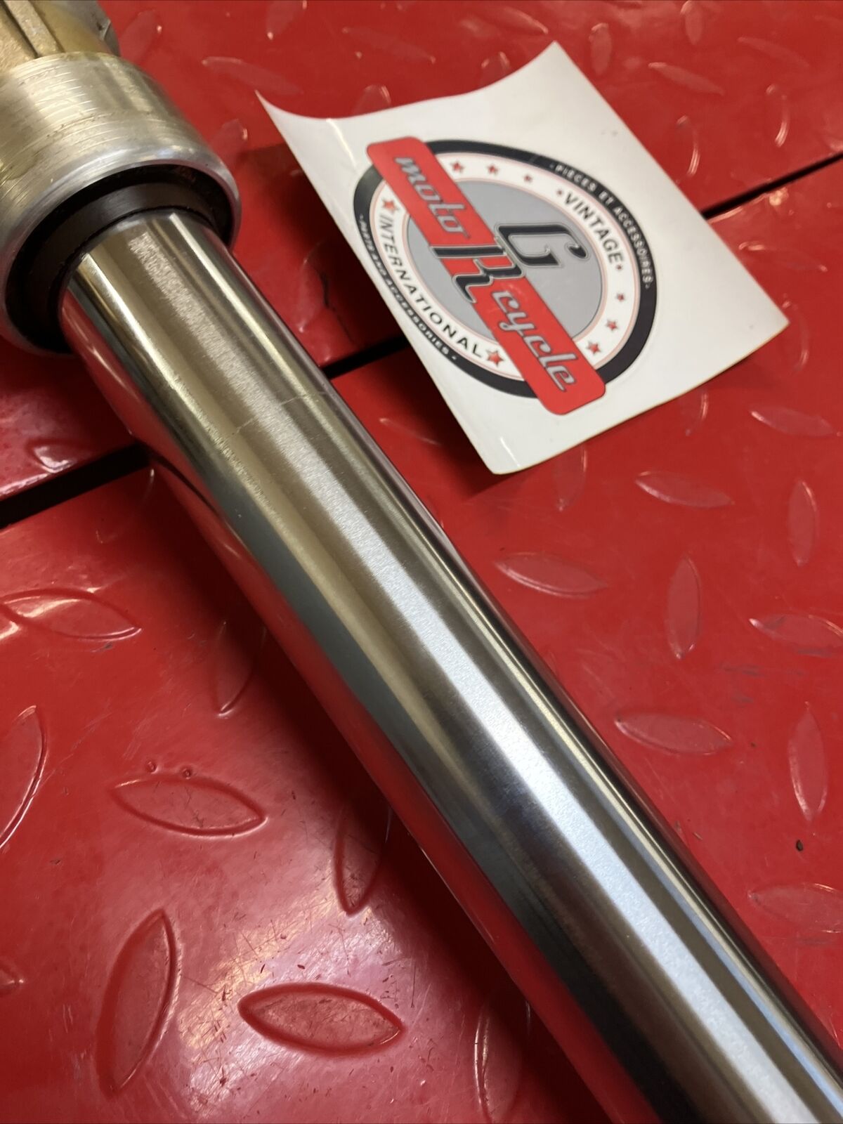 Yamaha YZ125 1981 left side front fork tube cap
