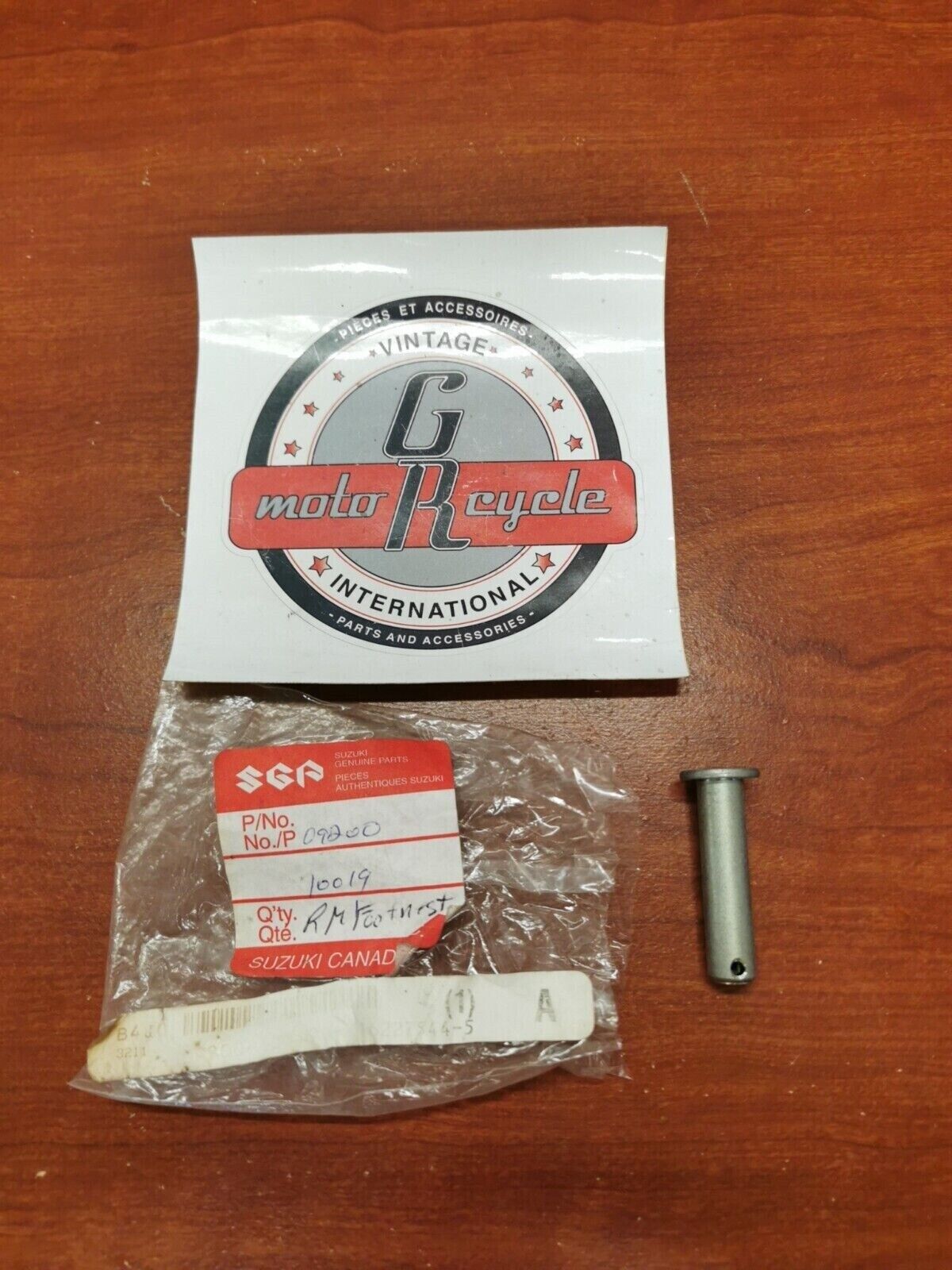 NOS Suzuki RM-Z450 RM-Z250 DR-Z400 RMX250 PIN 09200-10019 S20