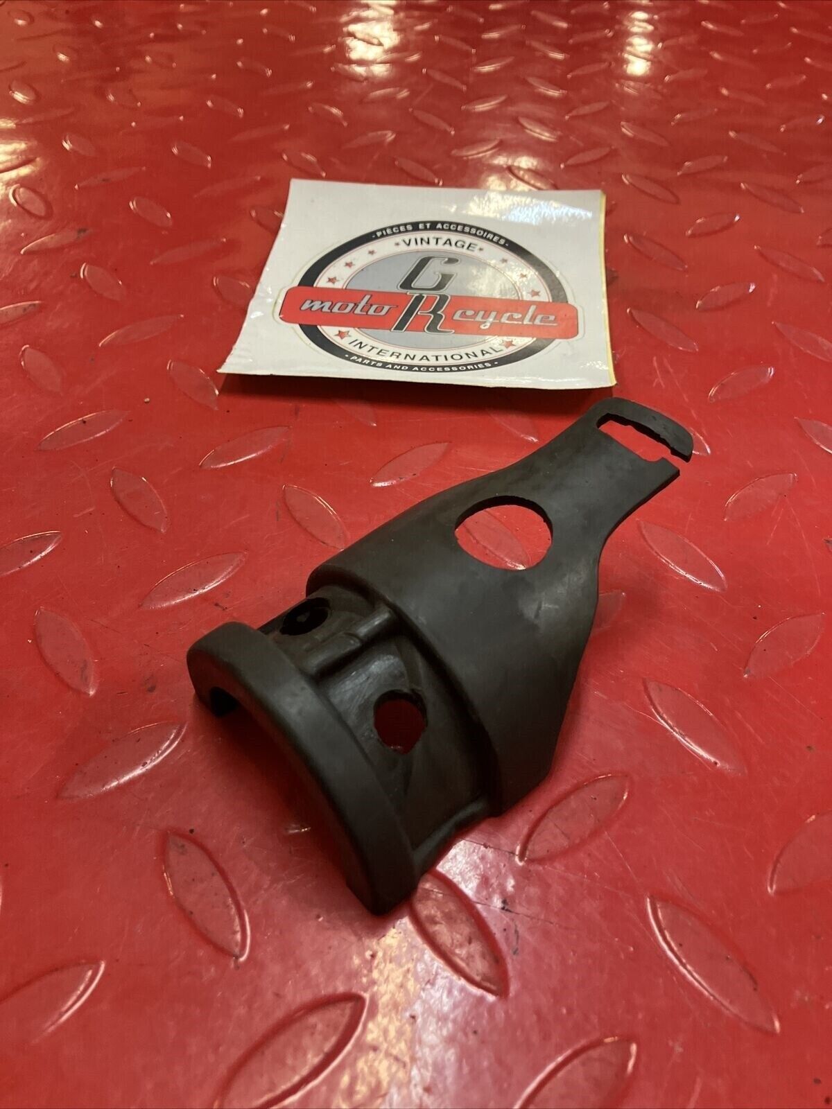 Honda CR250R 1984 fuel tank rubber cushion damper CR125R CR500R