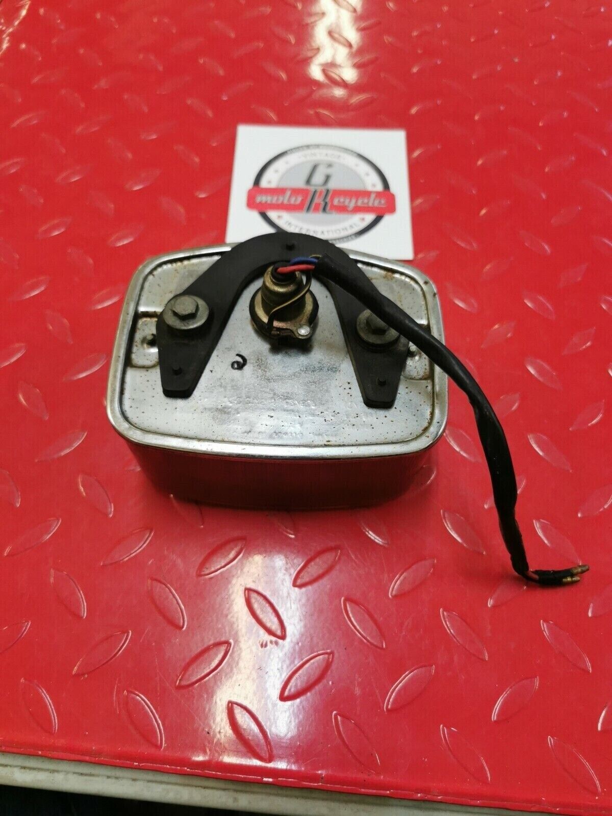 Kawasaki KZ440 1980 1981 1982 1983 taillight rear tail back light 220-40781 2