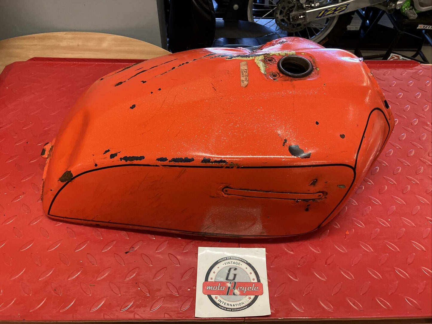 Kawasaki KZ1100 Shaft 1981 1982 1983 Fuel tank gas petrol reservoir