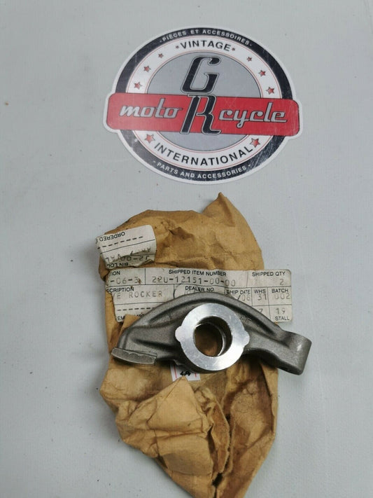 NOS Yamaha ARM, VALVE ROCKER 22U-12151-00-00 Y3