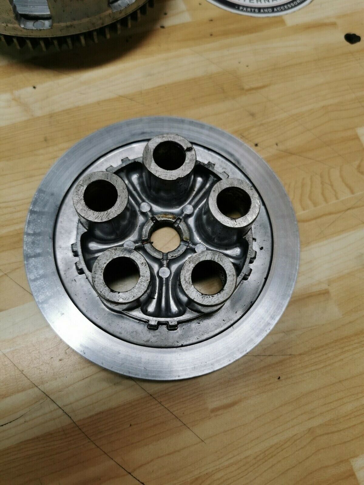 Honda CR125R 1984 complete clutch basket hub center pressure plate 22100-KA3-740