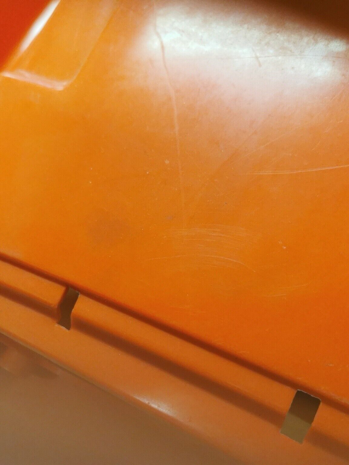 NOS Yamaha 1992 1993 YFM350 FENDER, FRONT UR CHAPPY RED 3HN-21511-80-00