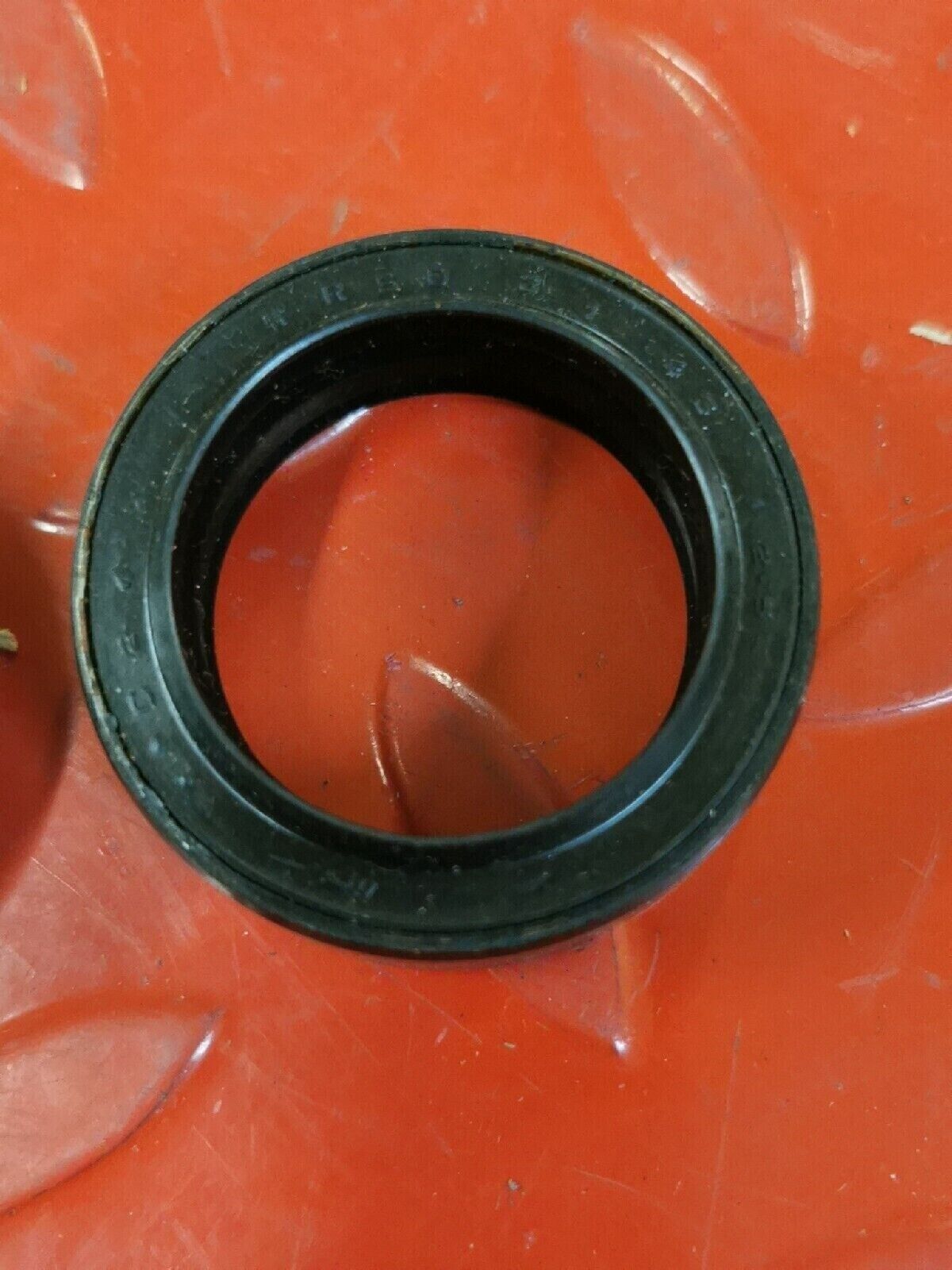 NOS YAMAHA DT125 1978 FORK OIL SEAL QTY 2 2A6-23145-00-00 Y50