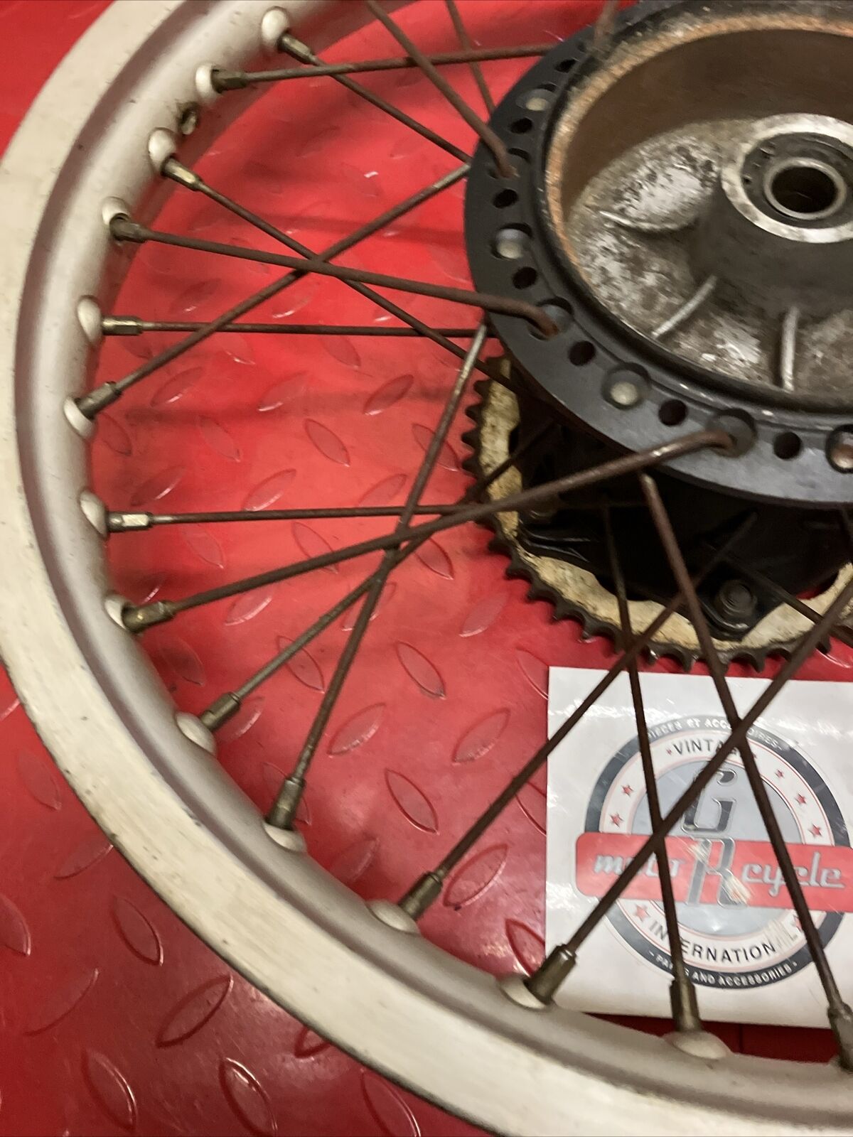 Kawasaki KX125 1980 rear wheel hub rim KDX175 KLX250 18x1.85