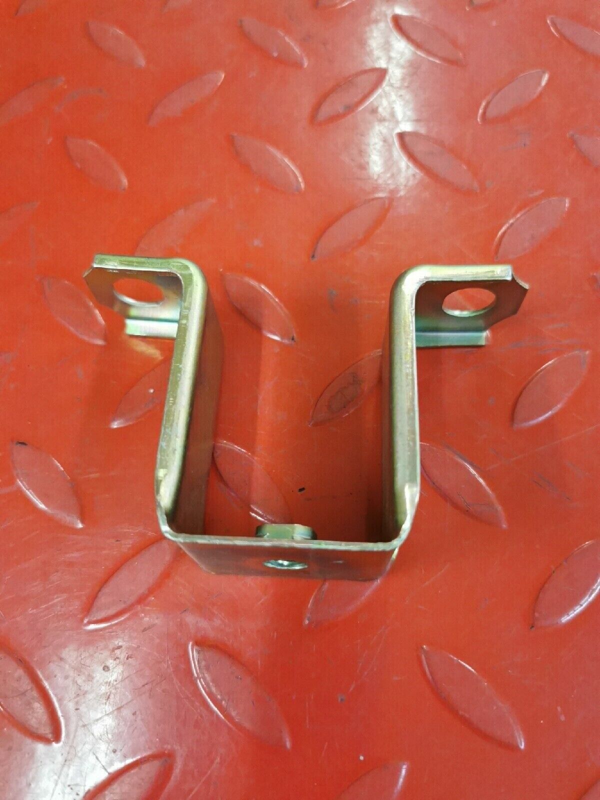 NOS SUZUKI SAMURAI 1986 TO 1995 CENTER CAP HOLDER 43271-80000 S11