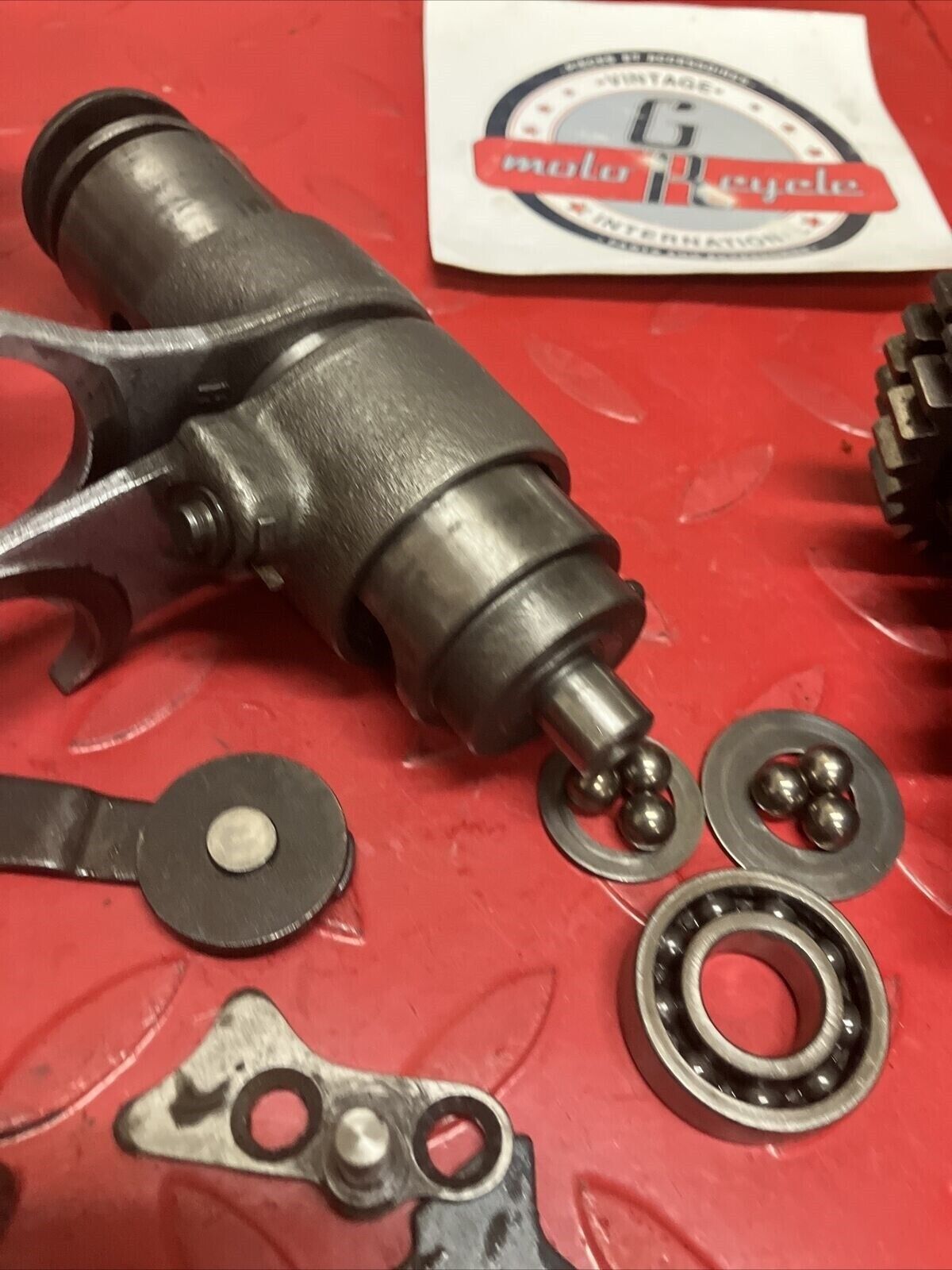 Suzuki RV125 1975 transmission shaft gear gearshift gear shift drum cam forks