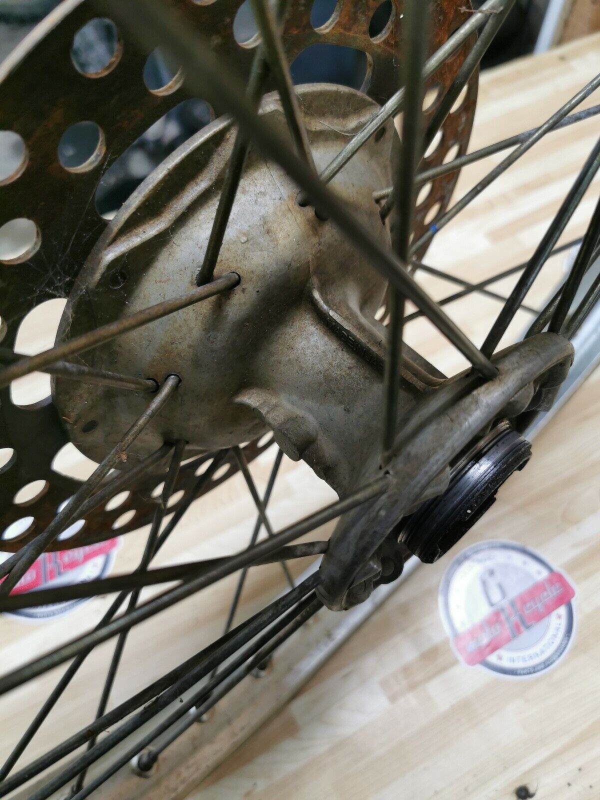 Kawasaki KDX200 1986 front wheel hub rim spoke