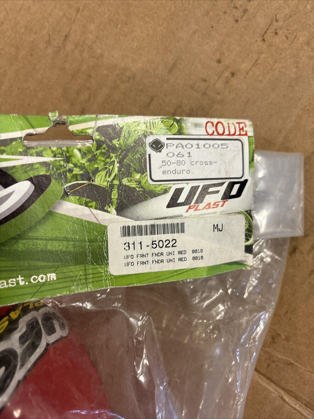 NOS UFO PLAST  50 - 80 CC CROSS ENDURO FRONT FENDER RED PA01005-061