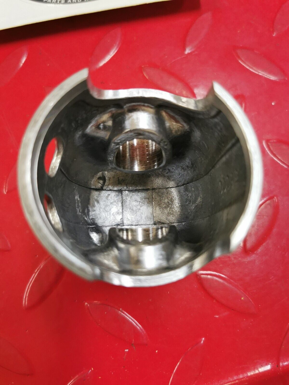 NOS YAMAHA DT125 1976 PISTON STD 560-11631-00-96 Y34