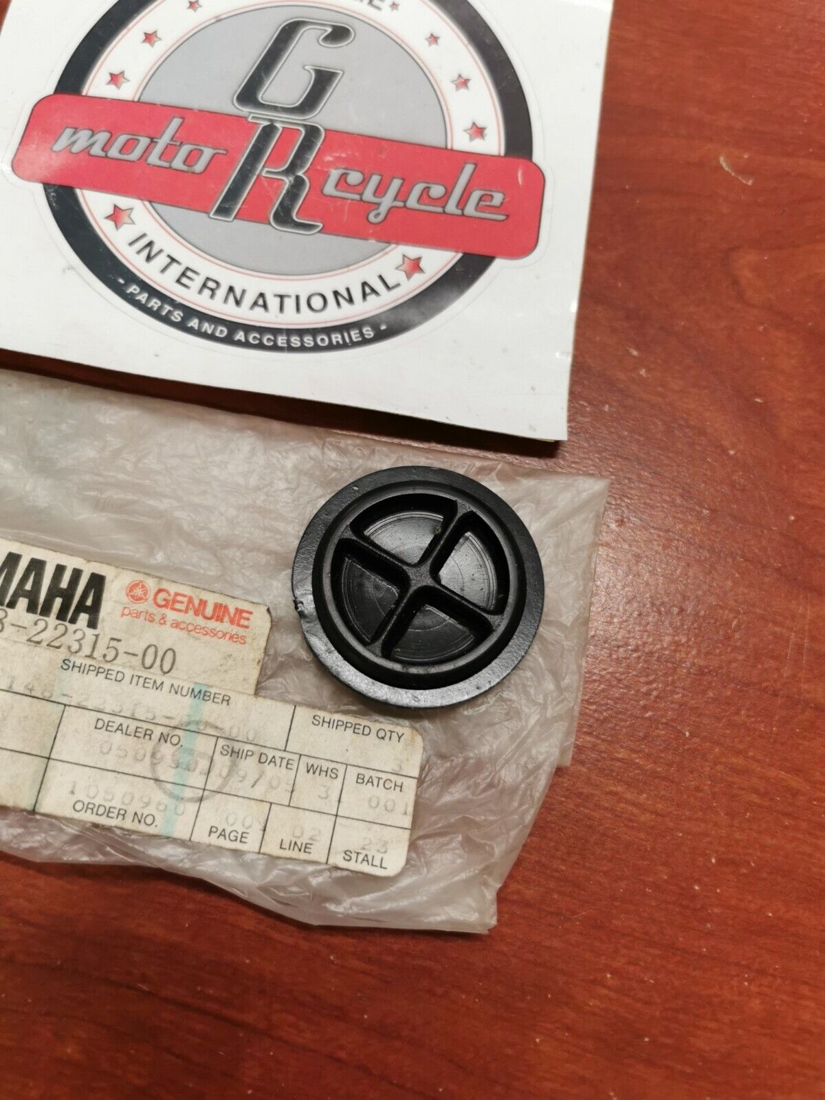 NEW NOS Yamaha YFU1 YT125 BR250 EC340 ET340 CAP 148-22315-00-00 Y99