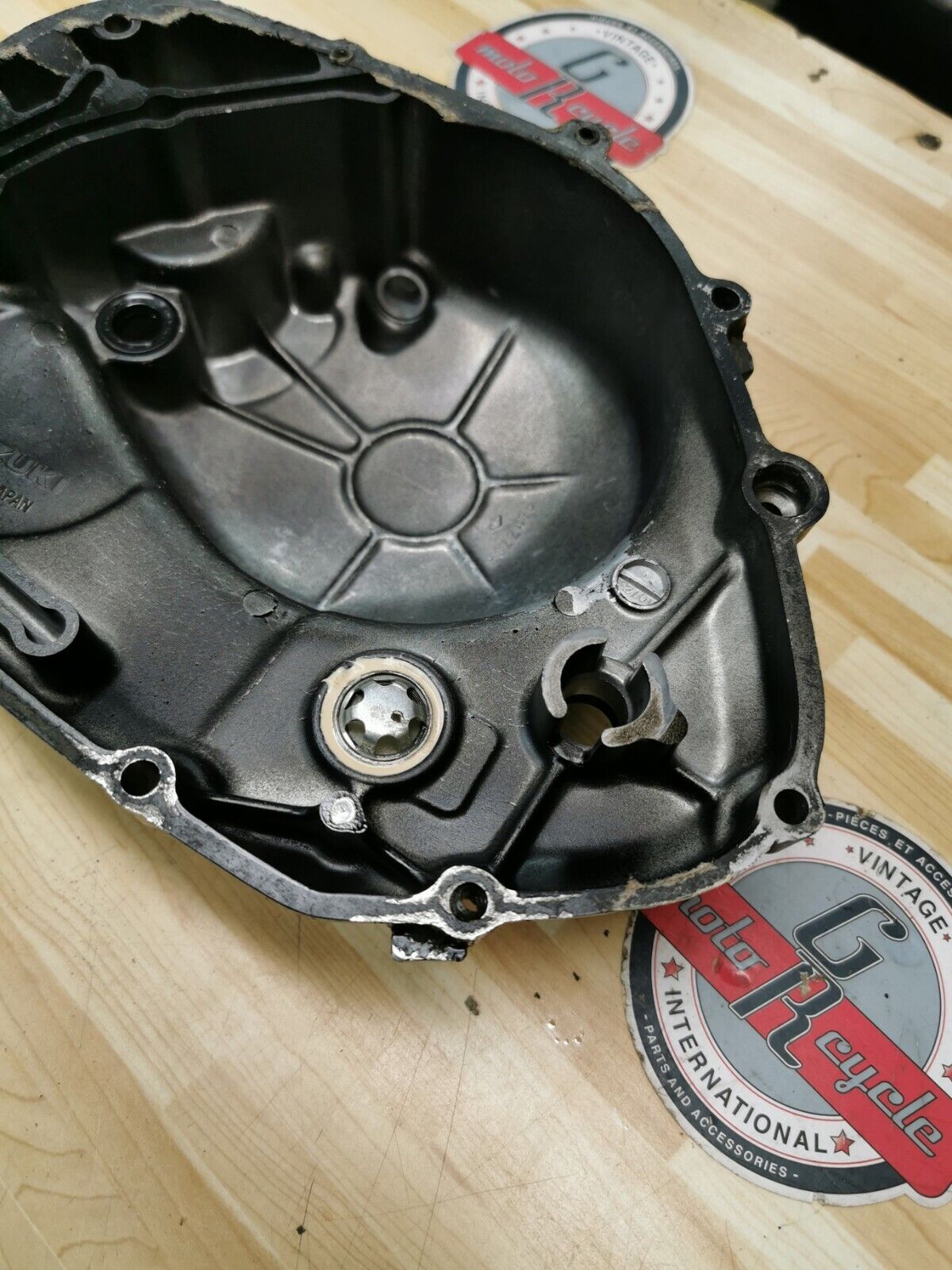Suzuki DR100 1985 right crankcase clutch cover