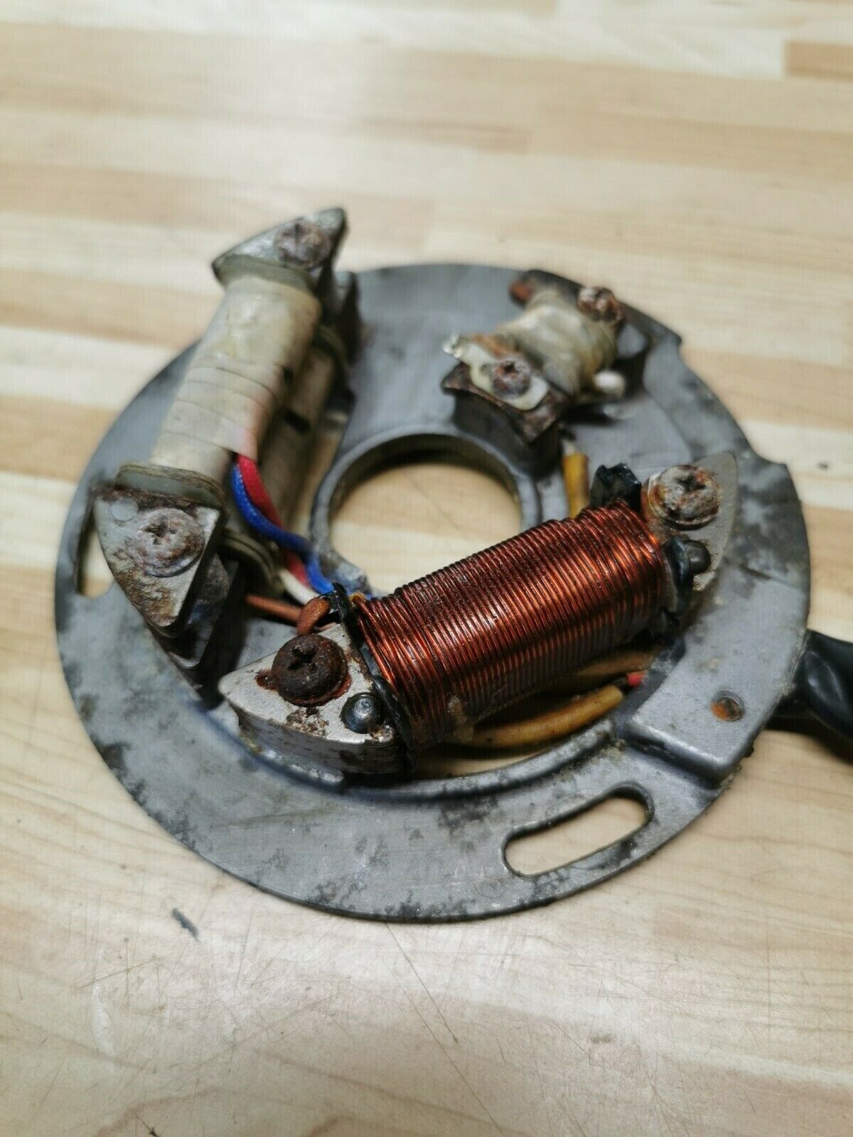 Yamaha IT250 1980 stator magneto generator alternator 3R7-85500-20-00