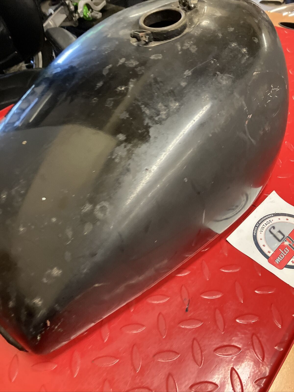 Kawasaki Z1 1975 Fuel tank gas petrol reservoir