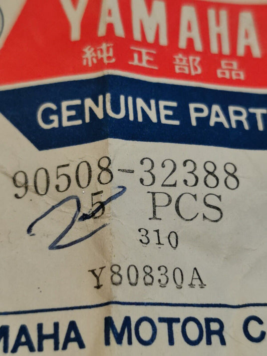 NOS YAMAHA SPRING TORSION (2X6) 90508-32388 Y30