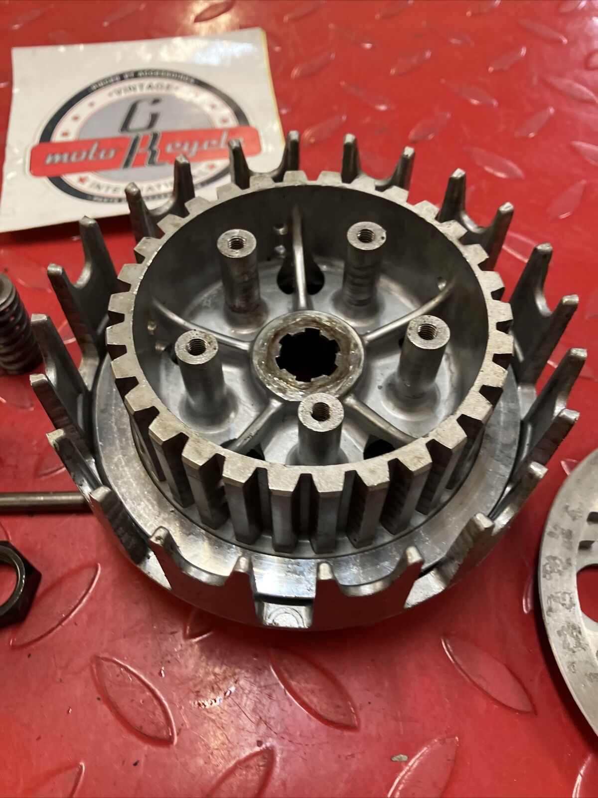 Suzuki RM125 1985 complete clutch basket hub pressure plate 1984 21200-14103 2