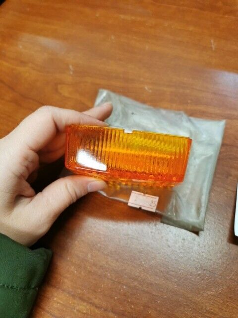 NOS Yamaha 1997 - 2002 CW50 FLASHER LENS 4UY-H3312-00-00 Y102