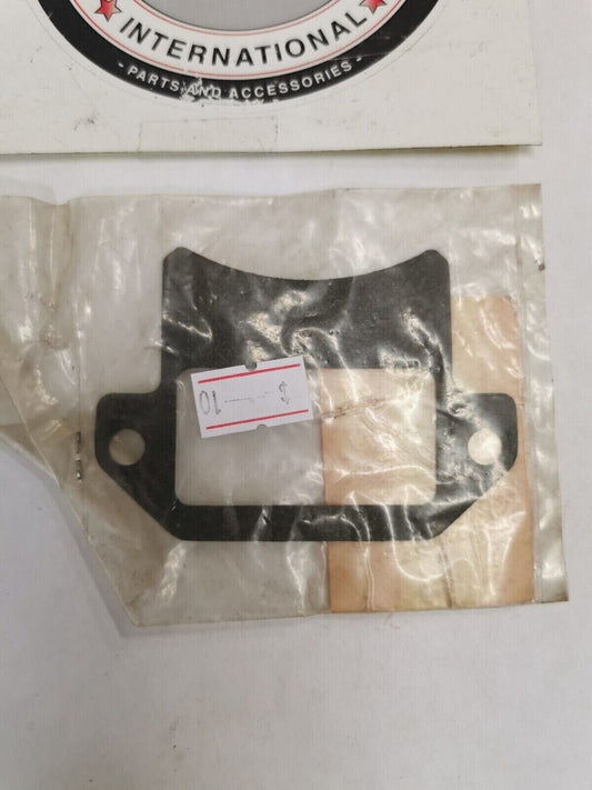 NOS SUZUKI RM250 RM400 1979 - 1980 REED VALVE GASKET 13156-40400-H17 S26