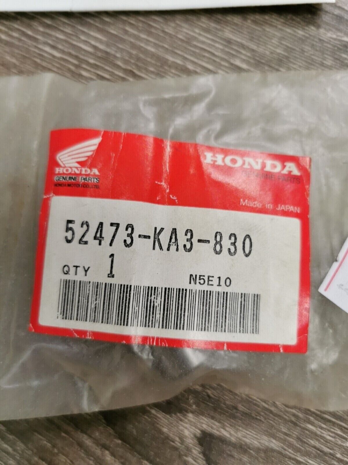 NOS HONDA CR250R COLLAR CONNECTING ROD PIVOT 52473-KA3-830 H56