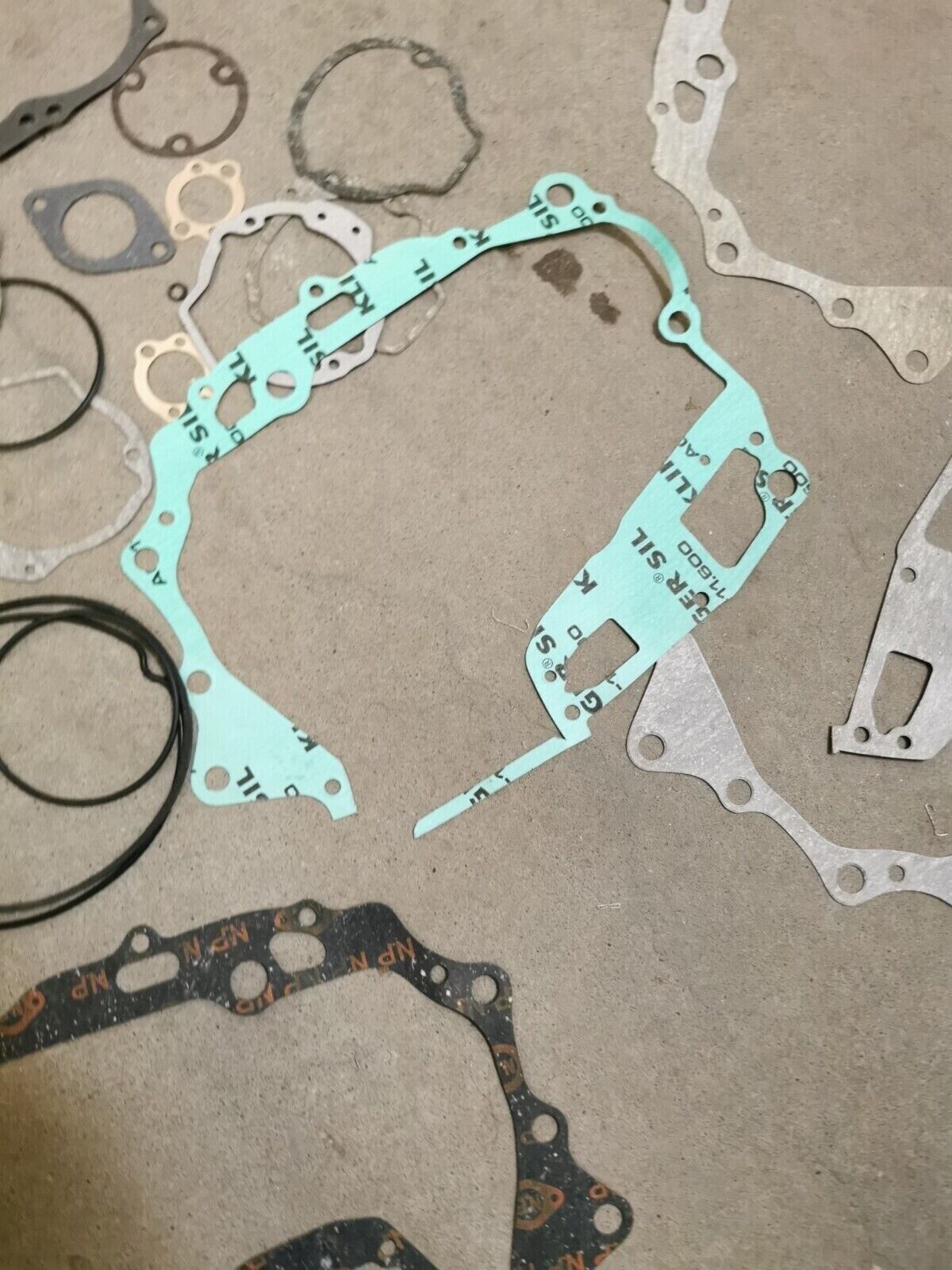 NOS ATC200 INCOMPLETE GASKET KIT SET J47