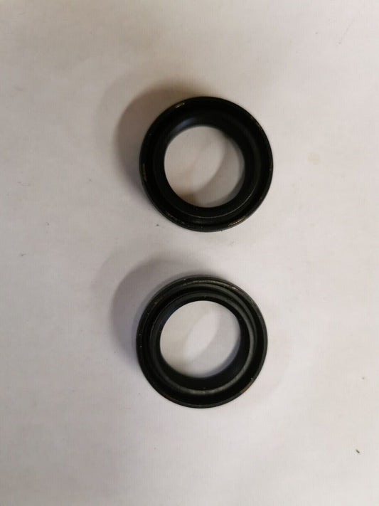 NOS SUZUKI TM75 RM80 1976 - 1979 OIL SEAL 51153-13200  S24