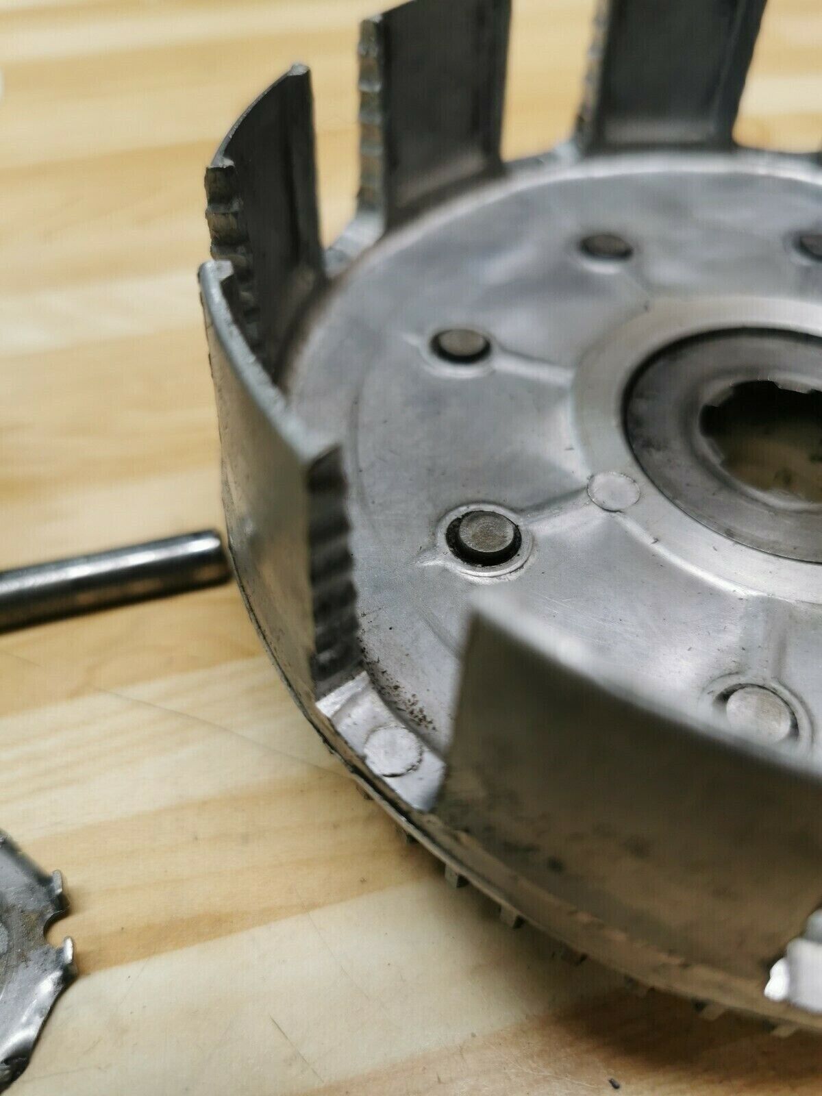 Honda CR125R 1984 complete clutch basket hub center pressure plate 22100-KA3-740
