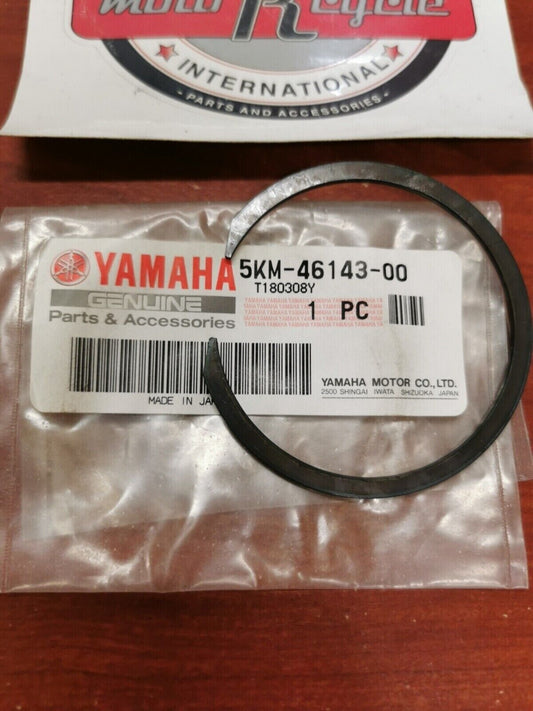 NOS Yamaha YFM66 YFM660 YXR660 YFM45 YXR45 HOLE SNAP RING 5KM-46143-00-00 Y83