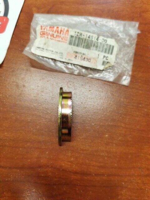 NEW NOS Yamaha XS400 EXHAUST PIPE FLANGE 12R-14614-00-00 Y103