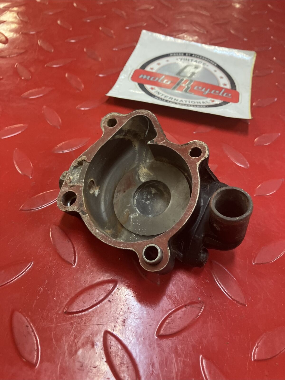 Suzuki RM125 1982 waterpump water pump cover 1981 - 1985 2