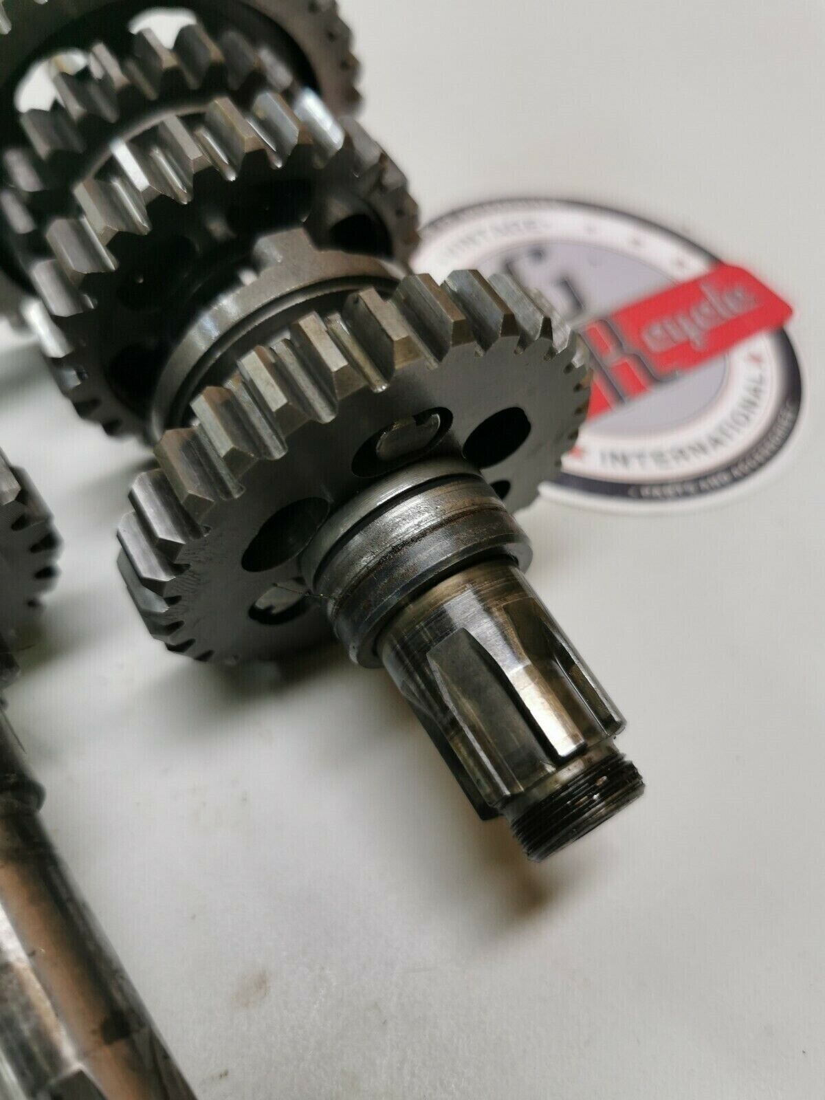 Yamaha DT100 1976 transmission mainshaft countershaft main counter shaft gear