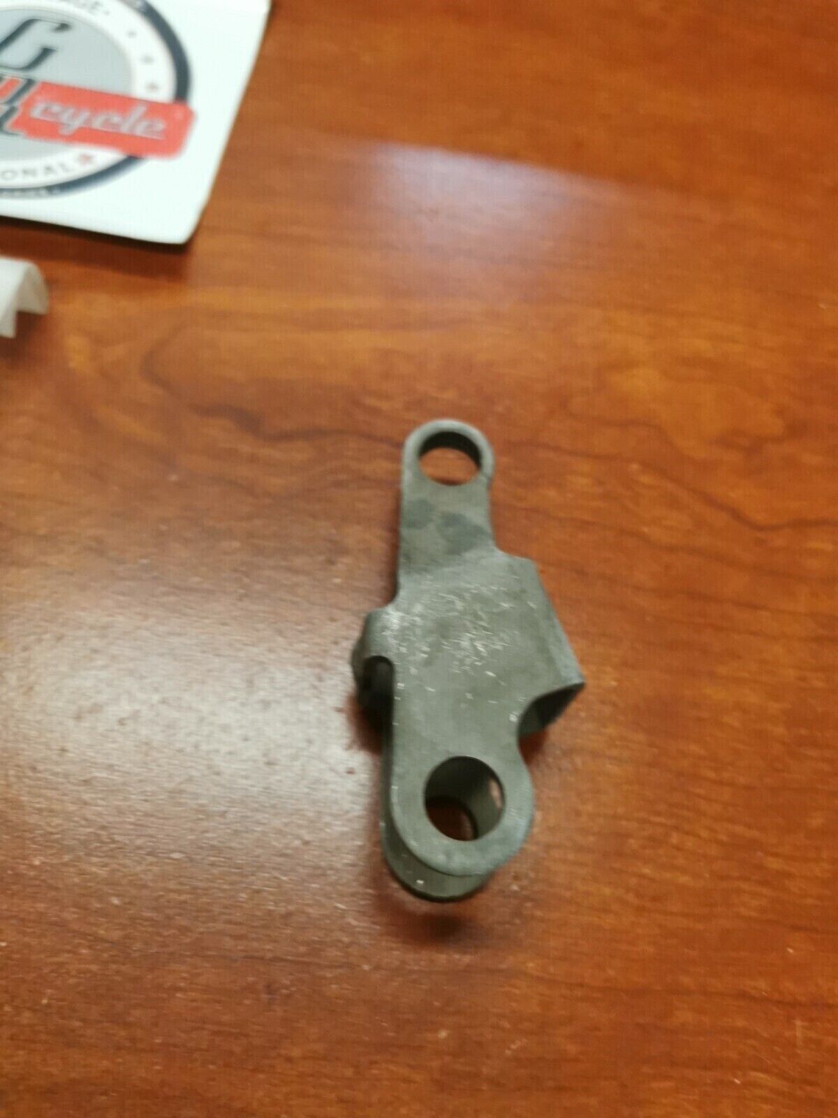 NOS Yamaha 1989 1990 ET400 1988 ET340 HOLDER 8V2-47613-00-00 Y86