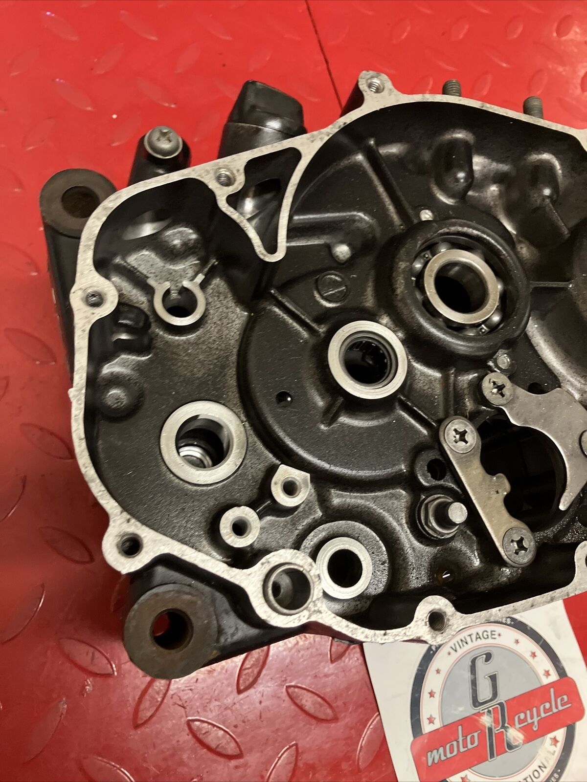 Suzuki DS100 1978 Crankcase left right crank case set