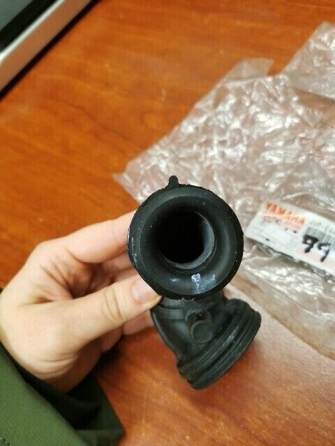 NEW NOS Yamaha 2002 - 2005 YW50 AIR CLEANER JOINT 4VP-E4453-00-00 Y102
