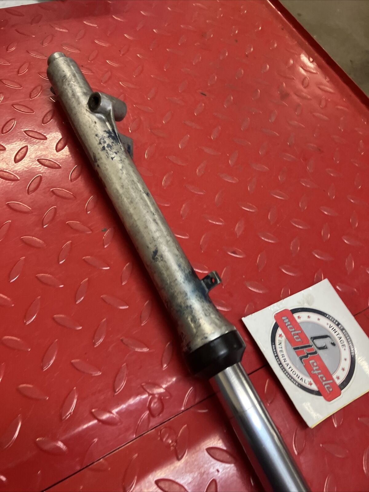 Yamaha YZ80 1984 Left front fork 1985