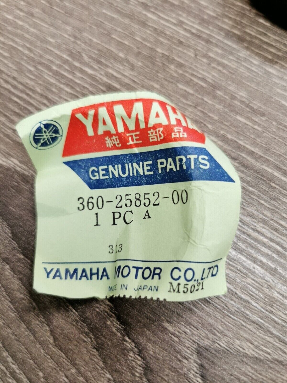 NOS YAMAHA TX500 XS500 XS650 XS2 RD200 master cylinder cap 306-25852-00 Y58