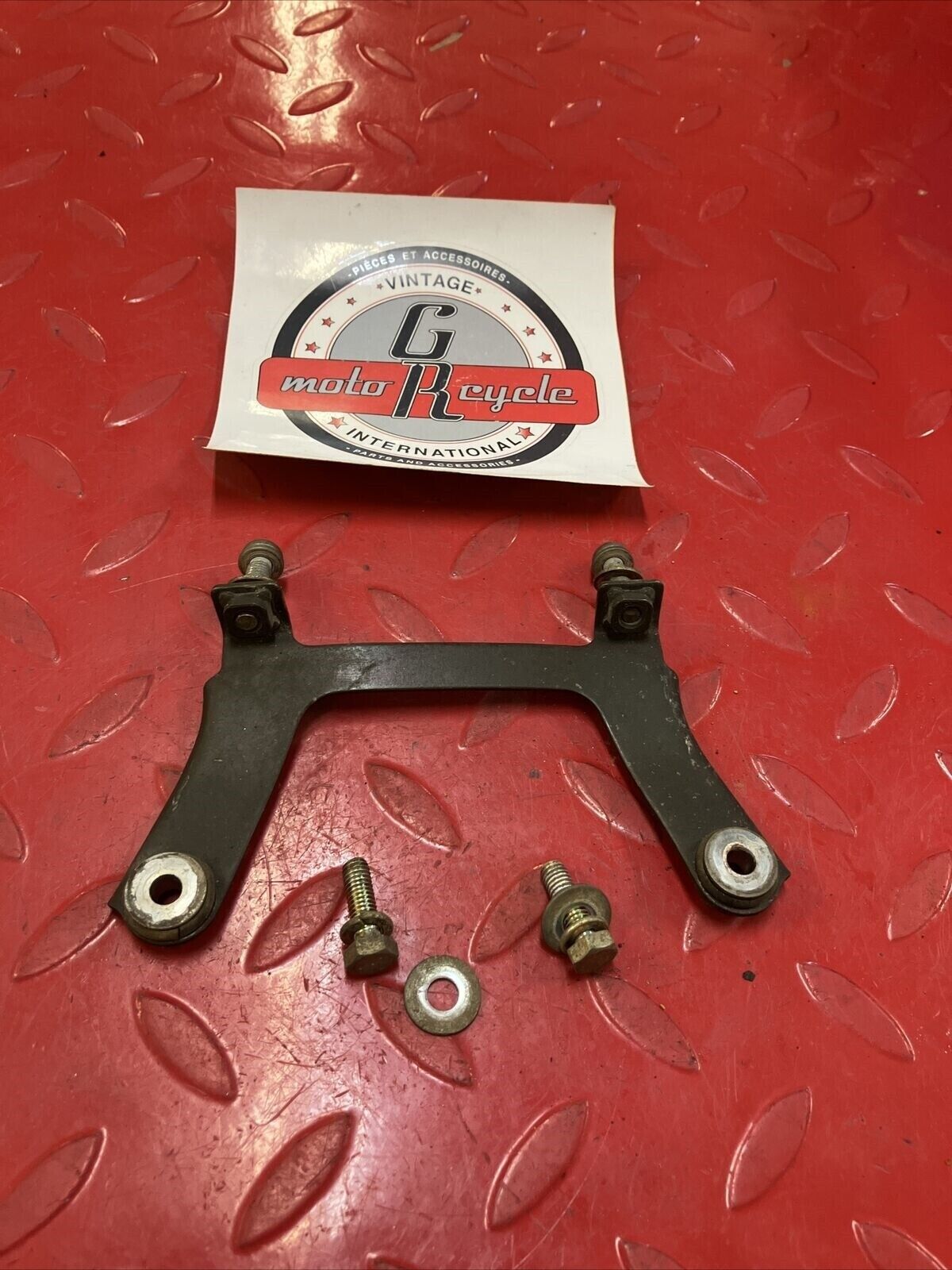 Yamaha YZ125 1981 number plate steering stem bracket holder stay plate