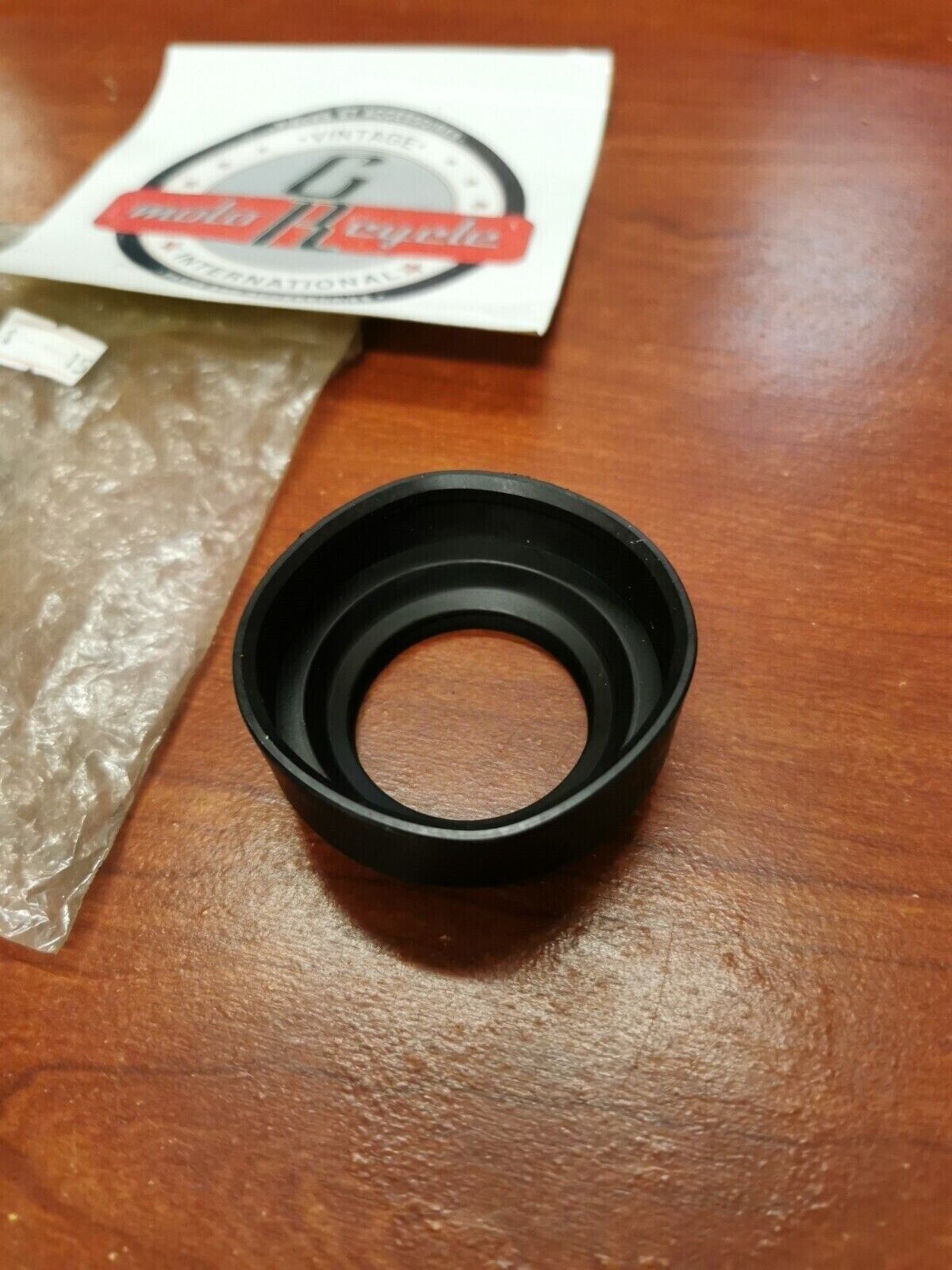 NOS Suzuki FRONT FORK DUST SEAL 51173-49002 S18