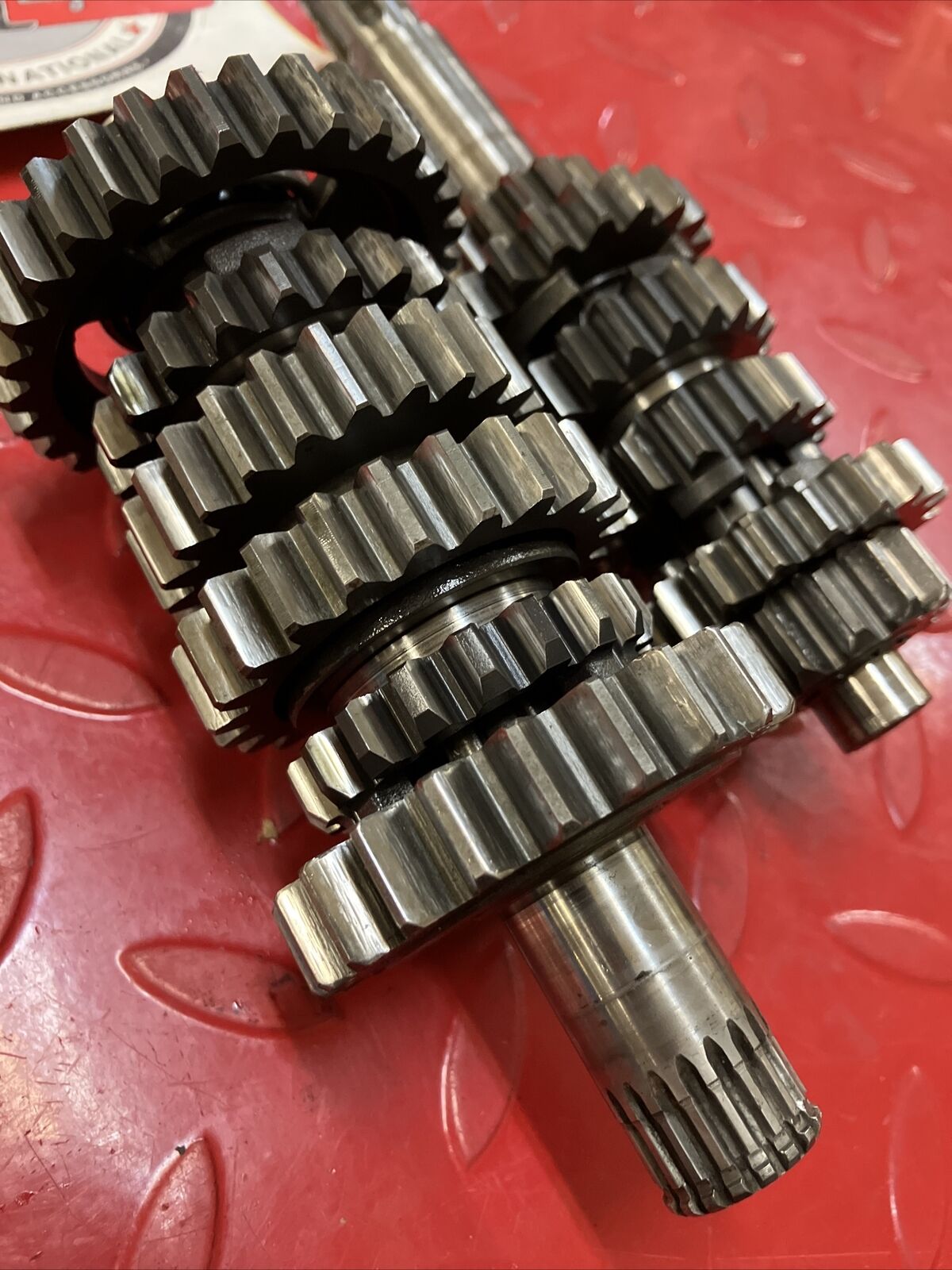Suzuki RM125 1985 transmission mainshaft counterhsaft main counter shaft gear
