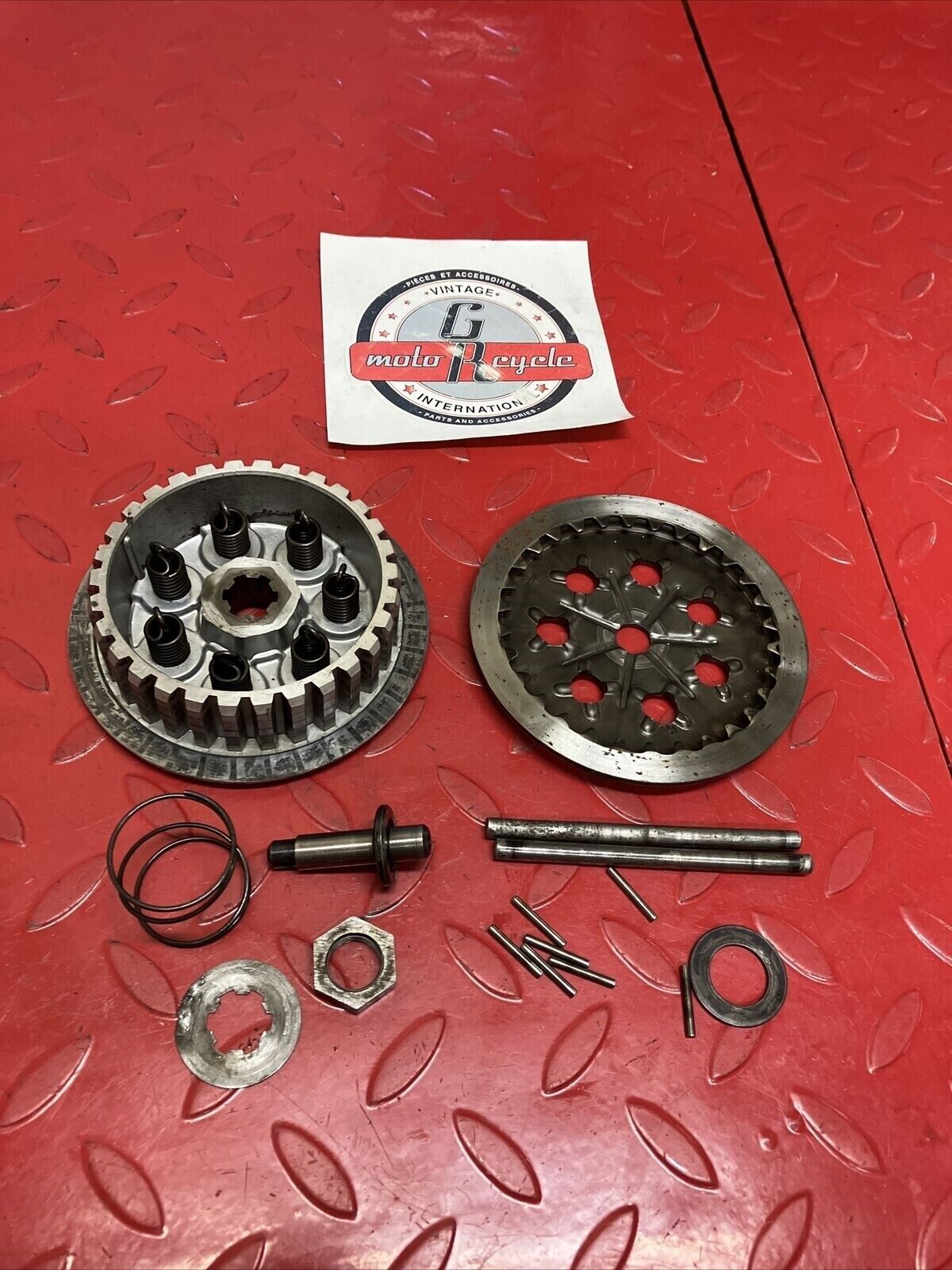 Suzuki TC125 1972 clutch hub pressure plate misc parts TS125