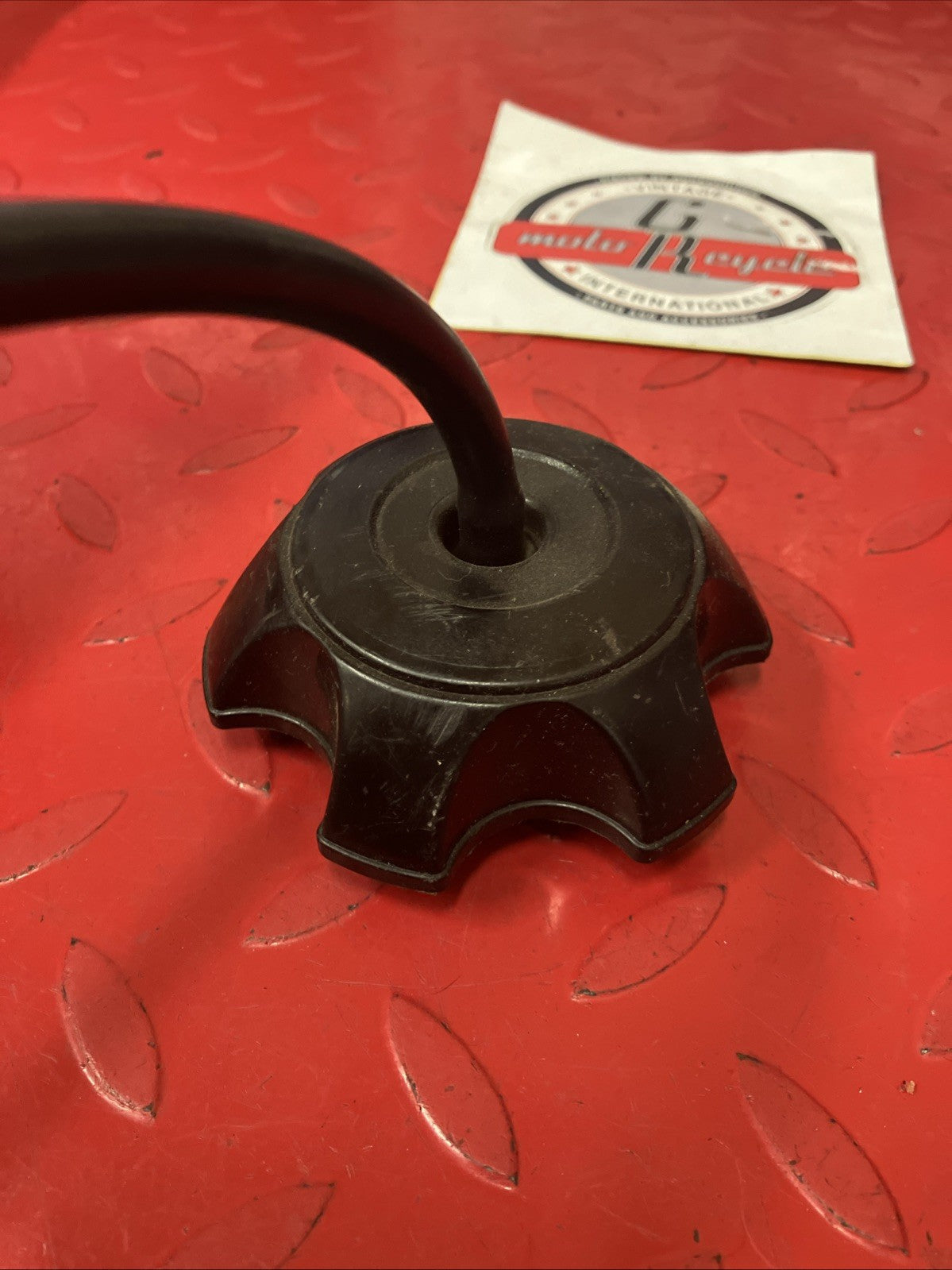 Honda CR250R 1991 Fuel tank gas cap cover CR125R CR500R 1984 - 1992