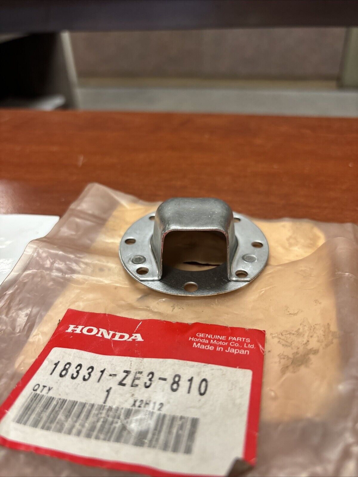 NOS Honda GX340 GX390 FRC800K1 MUFFLER CAP 18331-ZE3-810 SUB 18331-ZE3-811 H184